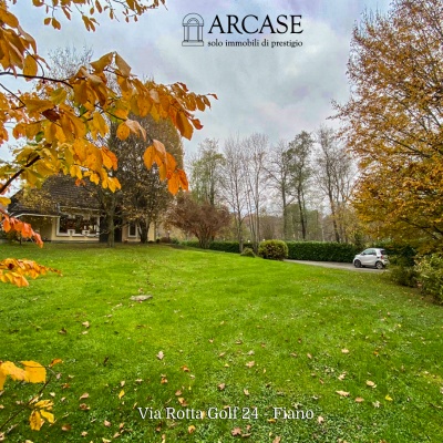Galleria Arcase propone una magnifica Villa su tre livelli nel Parco della Mandria - Via Rotta Golf 24, Fiano