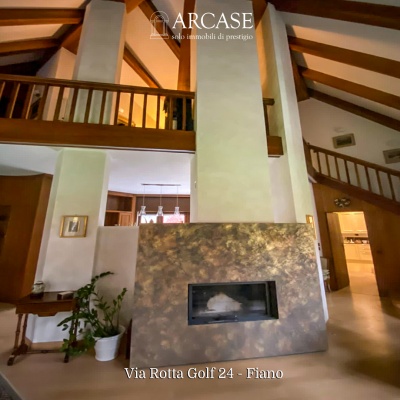 Galleria Arcase propone una magnifica Villa su tre livelli nel Parco della Mandria - Via Rotta Golf 24, Fiano